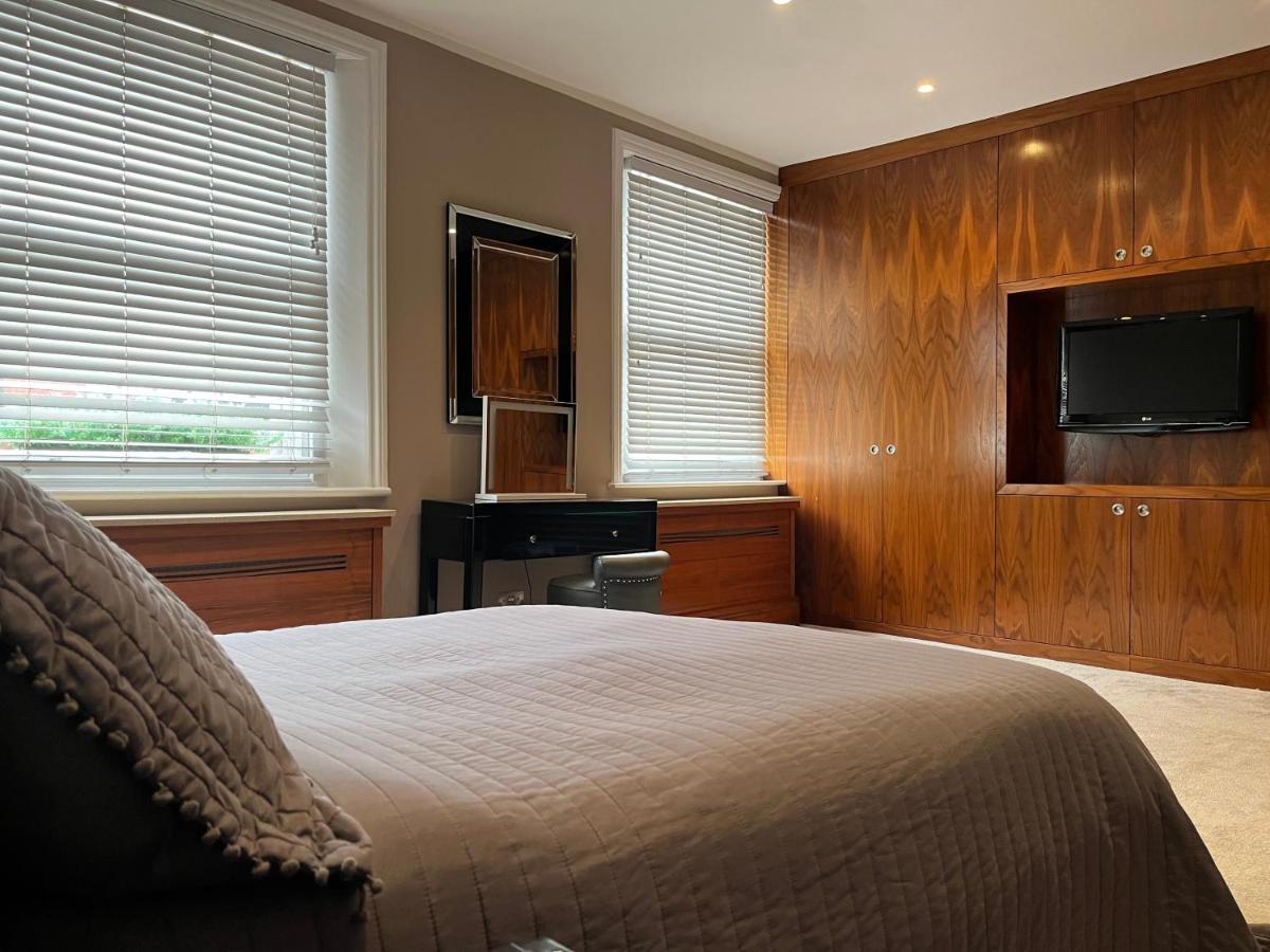 Mansion Queensberry London Exterior photo