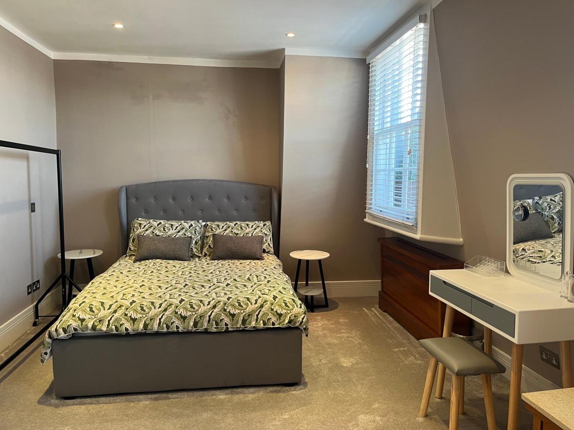 Mansion Queensberry London Exterior photo